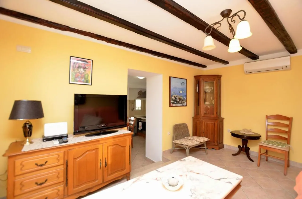 Apartment Stari Grad Lovran 0*,  Croatia