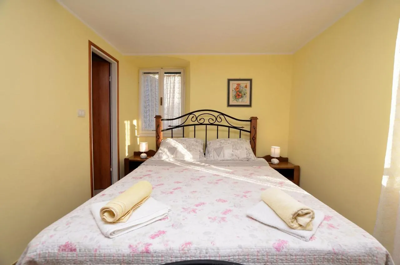 Apartment Stari Grad Lovran