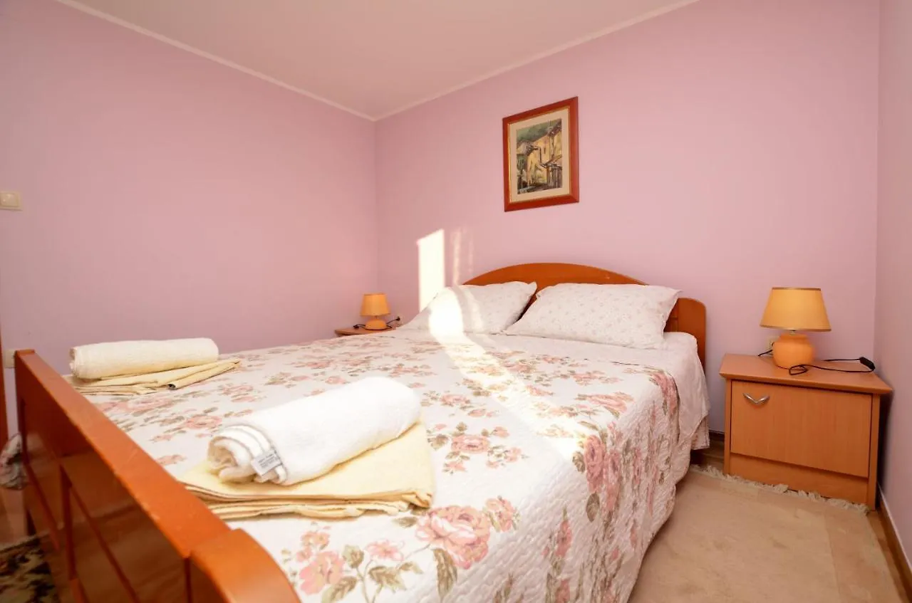 Apartment Stari Grad Lovran