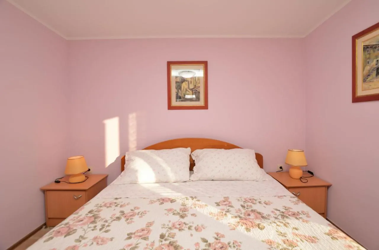 Apartment Stari Grad Lovran